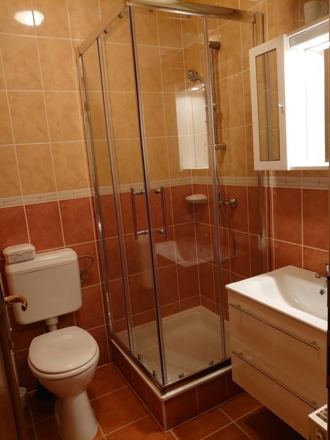 Coke Wellness Apartman Siófok Eksteriør billede
